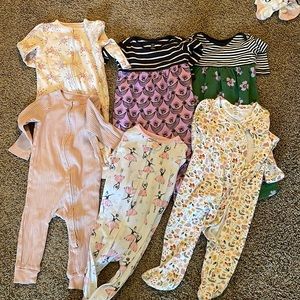 Gently loved 9-12 month baby girl sets